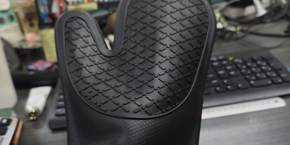 silicone gloves with cutton